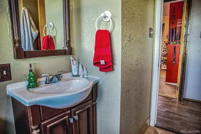 29500 Highway 52, Keenesburg, CO 80643 - Photo 34