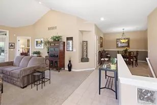9827 Greensview Cir, Lone Tree, CO 80124 - Photo 6