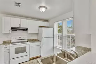 1514 S Ouray Cir, Aurora, CO 80017 - Photo 2