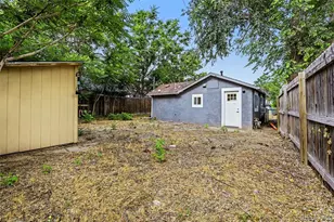 1237 Dayton St, Aurora, CO 80010 - Photo 12
