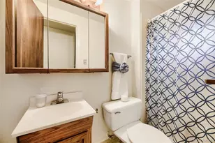 2529 W Mosier Pl, Denver, CO 80219 - Photo 10