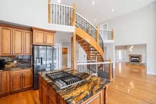 4745 S Helena Way, Aurora, CO 80015 - Photo 8