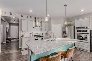 8923 Farmdale St, Longmont, CO 80504 - Photo 2