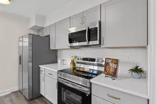 3548 S Hillcrest Dr, Denver, CO 80237 - Photo 12