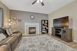18980 E Garden Dr, Aurora, CO 80015 - Photo 14