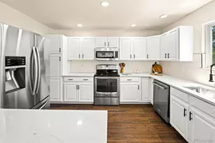 1464 Cherrywood Way, Longmont, CO 80504 - Photo 4