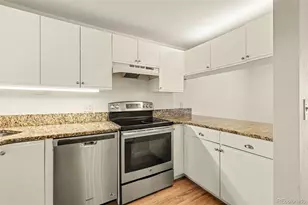 2201 Pearl St, Boulder, CO 80302 - Photo 4