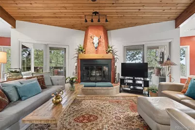 3915 Wakefield Drive, Colorado Springs, CO 80906 - Photo 2
