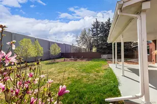 3750 S Hillcrest Dr, Denver, CO 80237 - Photo 42