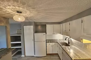 1302 S Parker Rd, Denver, CO 80231 - Photo 2