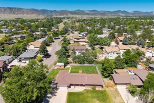 8711 S Ammons St, Littleton, CO 80128 - Photo 4