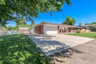 8711 S Ammons St, Littleton, CO 80128 - Photo 2