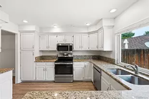 8328 E Phillips Pl, Centennial, CO 80112 - Photo 18