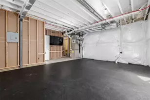 23814 E 36th Pl, Aurora, CO 80019 - Photo 46