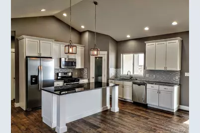 697 Cabaret Drive, Pueblo, CO 81007 - Photo 2