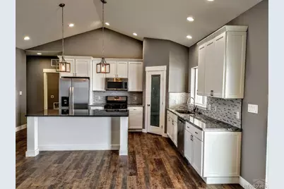 697 Cabaret Drive, Pueblo, CO 81007 - Photo 4