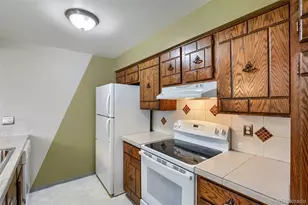 1162 S Eagle Cir, Aurora, CO 80012 - Photo 10