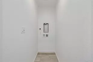 2078 S Holly St, Denver, CO 80222 - Photo 32