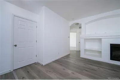 22580 E Ontario Drive #104, Aurora, CO 80016 - Photo 8