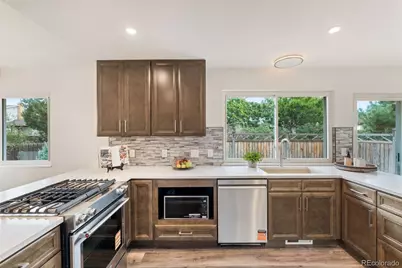 2024 S Moline Way, Aurora, CO 80014 - Photo 14
