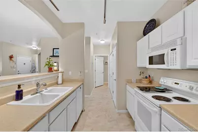 5255 Memphis Street #806, Denver, CO 80239 - Photo 14