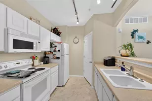 5255 Memphis Street, Denver, CO 80239 - Photo 12