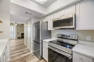 1314 S Cathay Ct, Aurora, CO 80017 - Photo 6