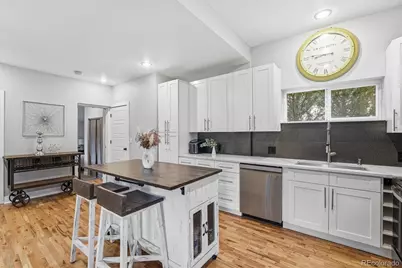 2073 S Logan Street, Denver, CO 80210 - Photo 2