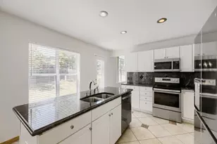 15678 E Quincy Ln, Aurora, CO 80015 - Photo 8