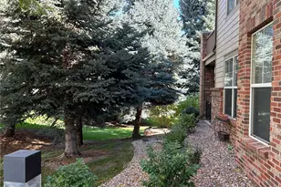 2210 S Vaughn Way, Aurora, CO 80014 - Photo 30