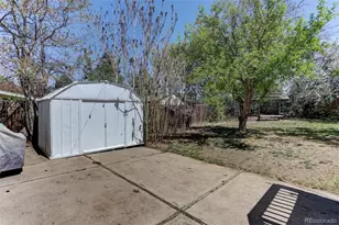 698 S Moline St, Aurora, CO 80012 - Photo 10
