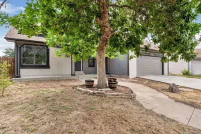 14502 E Walsh Place, Aurora, CO 80012 - Photo 2