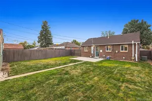 3030 Newport St, Denver, CO 80207 - Photo 30