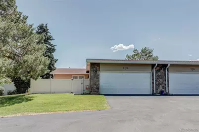 2416 S Vaughn Way #A, Aurora, CO 80014 - Photo 2