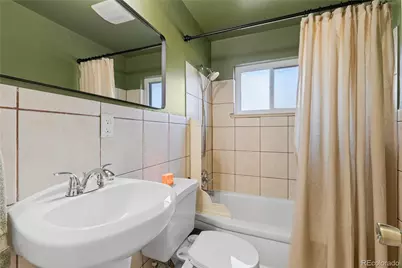 2260 Nome Street, Aurora, CO 80010 - Photo 20