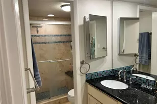 4250 S Olive St, Denver, CO 80237 - Photo 16