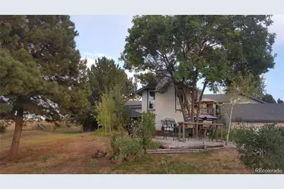 6803 S Liverpool Street, Centennial, CO 80016 - Photo 4