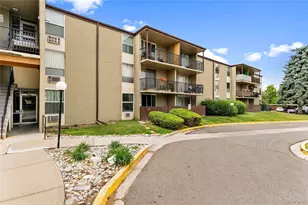 2231 S Vaughn Way, Aurora, CO 80014 - Photo 38