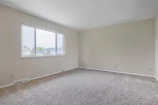1068 Norfolk St, Aurora, CO 80011 - Photo 4