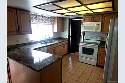 3722 S Walden Way, Aurora, CO 80013 - Photo 2