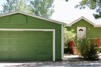 11096 Yellowstone, Longmont, CO 80504 - Photo 2