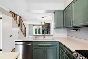 9782 W Cornell Pl, Lakewood, CO 80227 - Photo 2