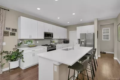 2140 Lombardy Street, Longmont, CO 80503 - Photo 2