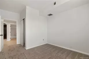 5703 N Gibralter Way, Aurora, CO 80019 - Photo 10