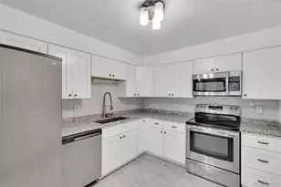 13950 E Oxford Pl, Aurora, CO 80014 - Photo 12