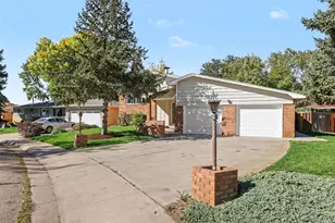 1939 Emery St, Longmont, CO 80501 - Photo 2
