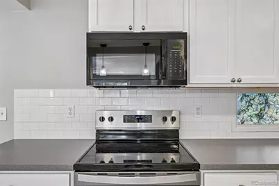 9899 E 7th Avenue, Aurora, CO 80010 - Photo 18