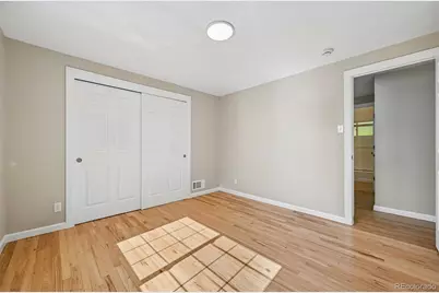9899 E 7th Avenue, Aurora, CO 80010 - Photo 24