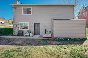 30575 Hilltop Dr, Evergreen, CO 80439 - Photo 28