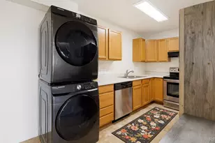 30575 Hilltop Dr, Evergreen, CO 80439 - Photo 18